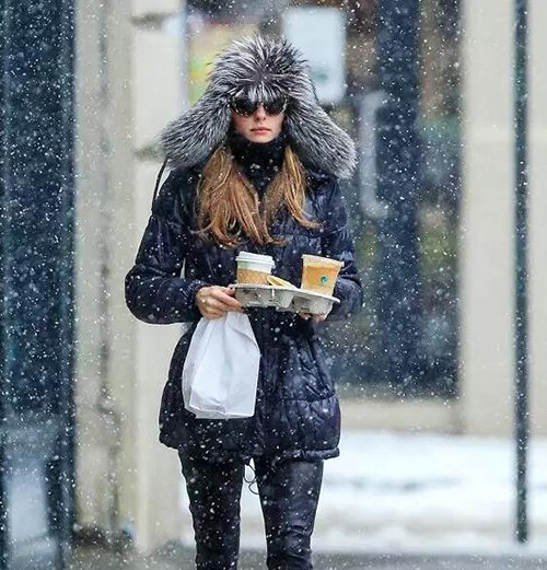 科普一下帽子怎么戴才美？