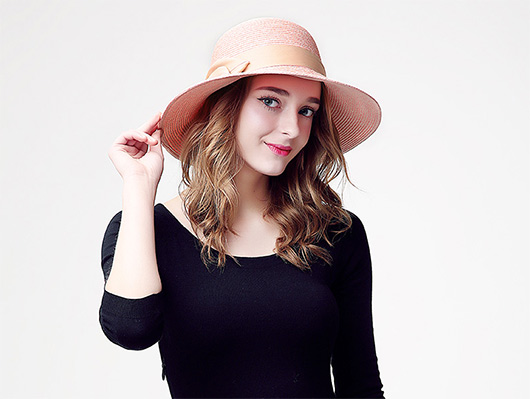 這個夏天草帽才是時尚的主角喲！
