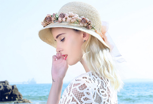 這個夏天草帽才是時尚的主角喲！